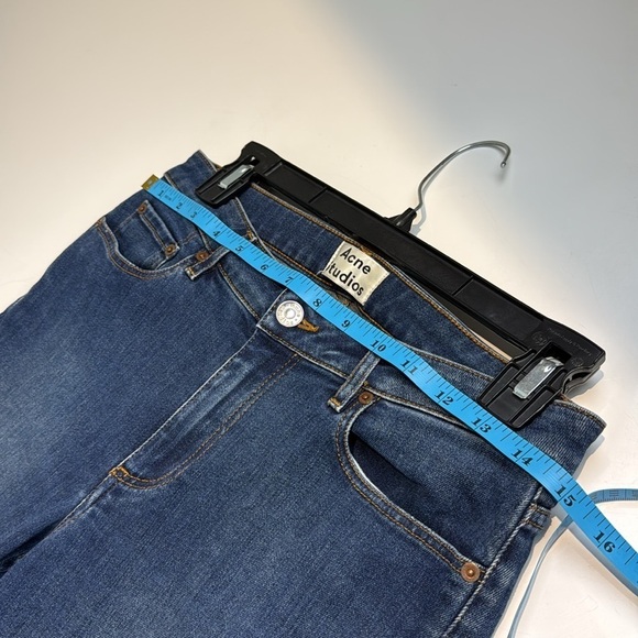 Acne Studios Skin 5 Marilyn Skinny Jeans in Blue Medium Wash - Picture 6 of 10